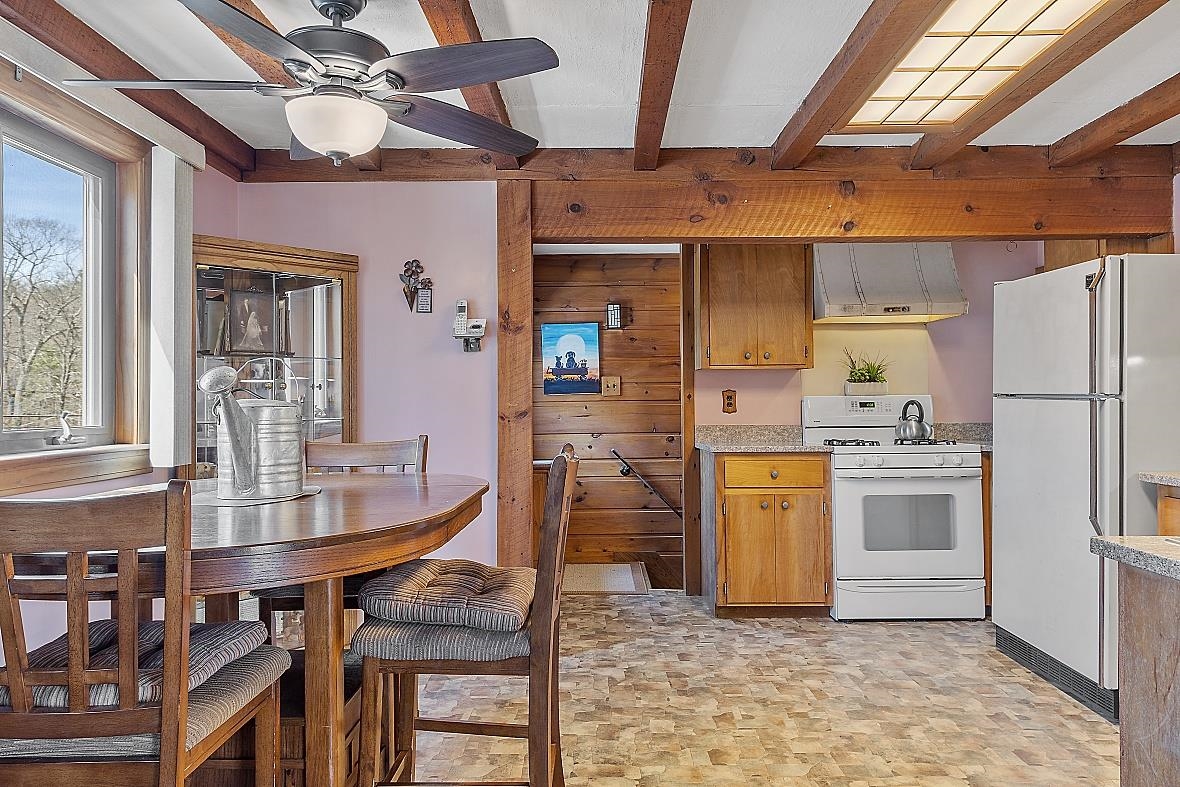 68 Honor Roll Road Pelham, NH 03076 - Photo 5 of 22