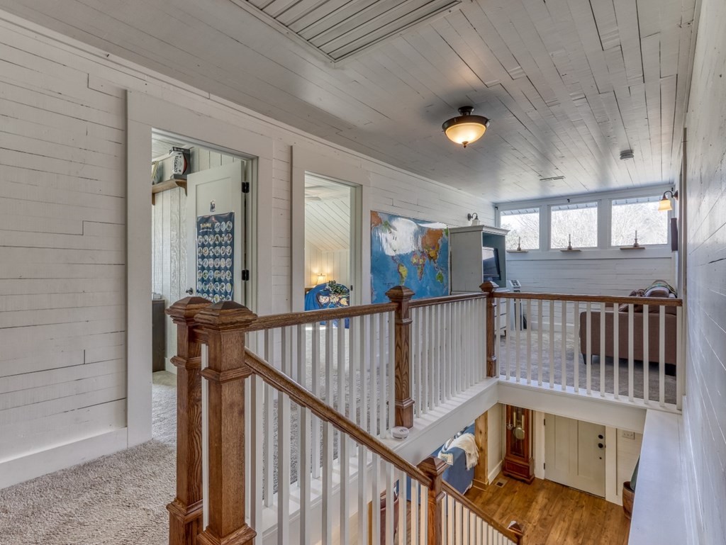 2712 Hodges Ferry Road Kodak, TN 37764 - Photo 25 of 49 a view of entryway with a window and wooden floor