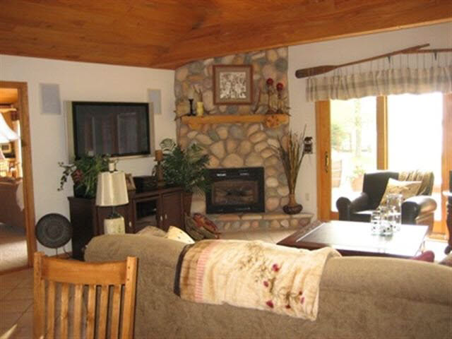 6829 Abbott Road Duluth, MN 55803 - Photo 4 of 11