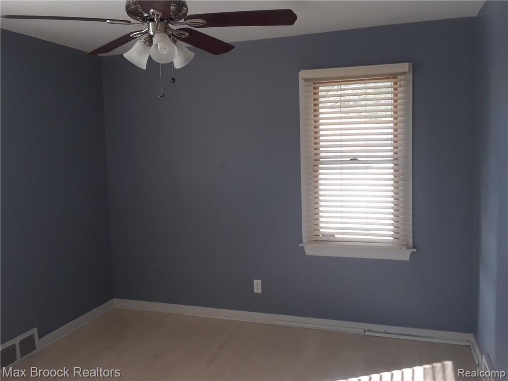506 West Twelve Mile Road Royal Oak, MI 48073 - Photo 6 of 8