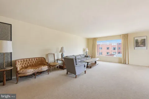 $485,000 | 5301 Westbard Circle, Unit 334, Bethesda, MD 20816