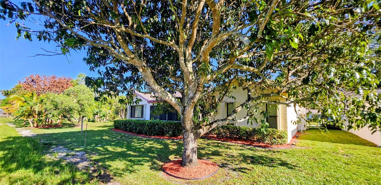 10301 Greenbriar Court Boca Raton, FL 33498 - Photo 6 of 56