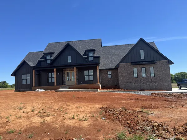 $675,000 | 5022 Royal Vw Way, Clarksville, TN 37040