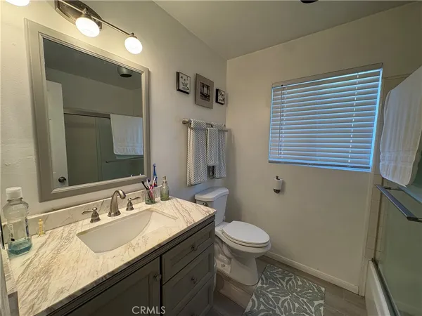 $565,000 | 17131 Roscoe Boulevard, Unit 10, Northridge, CA 91325