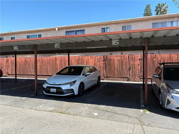 $565,000 | 17131 Roscoe Boulevard, Unit 10, Northridge, CA 91325