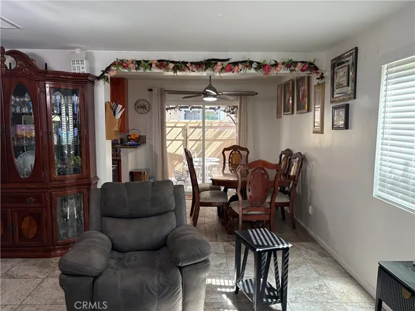 $565,000 | 17131 Roscoe Boulevard, Unit 10, Northridge, CA 91325