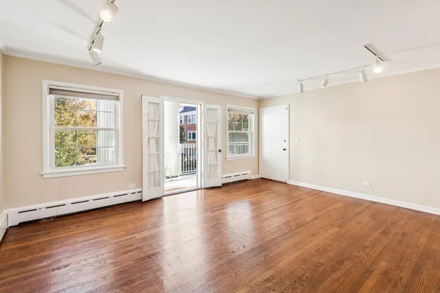 $224,900 | 2252 Sherman Avenue, Unit 2, Evanston, IL 60201