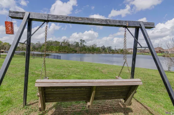 $355,000 | 8685 Sandpiper Street, Denham Springs, LA 70706