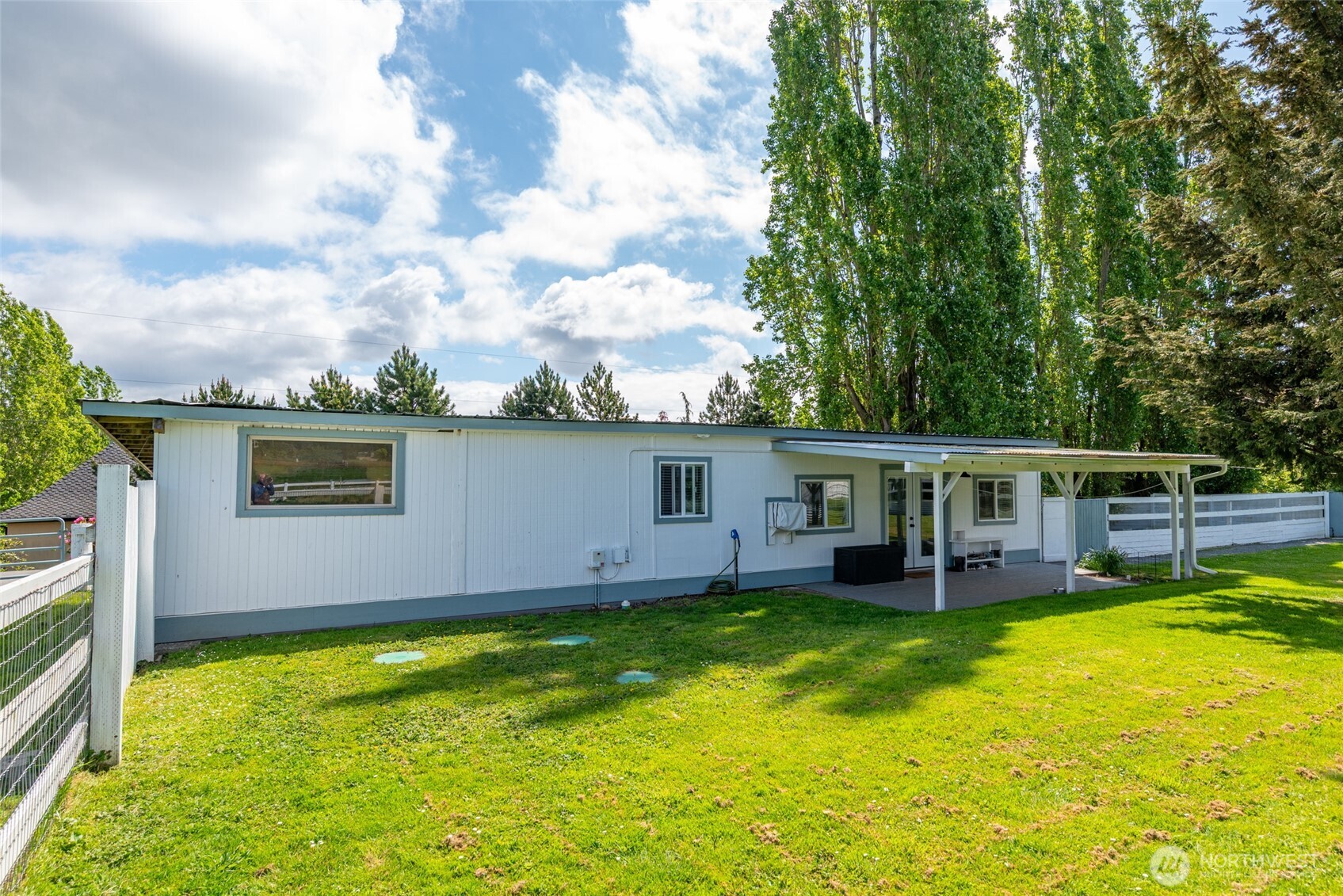 5392 Shore Meadow Road Freeland, WA 98249 - Photo 27 of 40