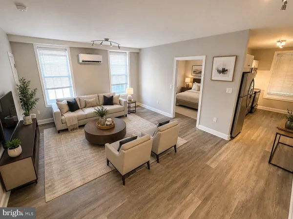 $2,400 | 37 Bridge Street, Unit 201, Phoenixville, PA 19460