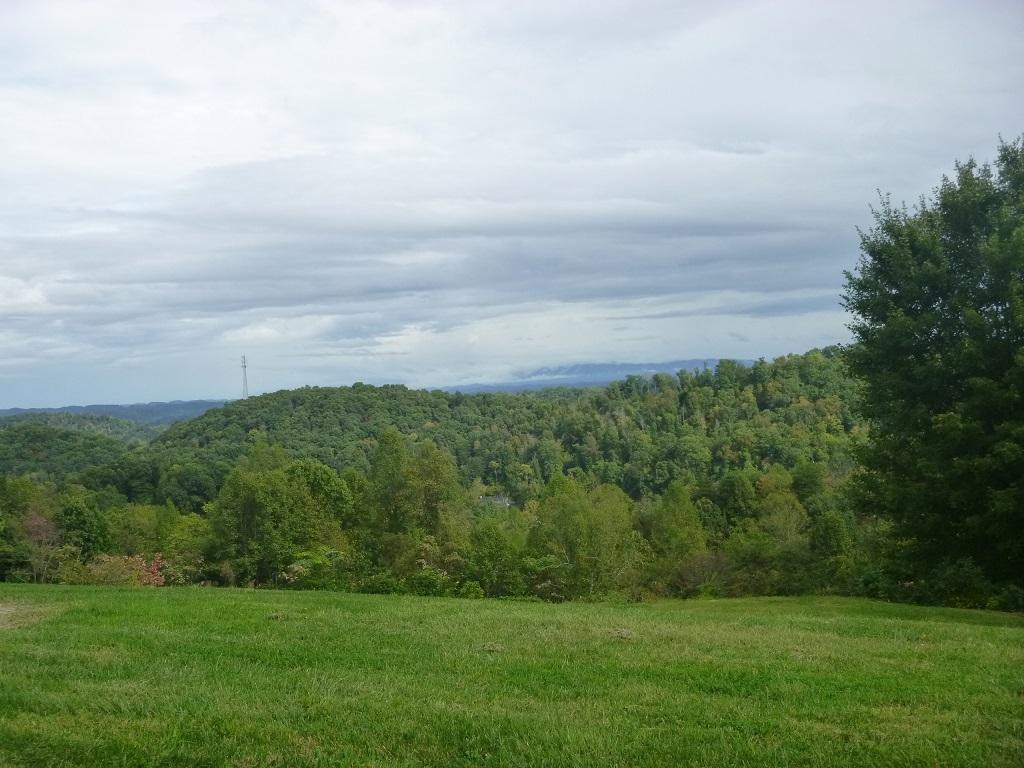 473 Hidden Acres Road, Unit 15 Kingsport, TN 37664 - Photo 3 of 9 Photo 3