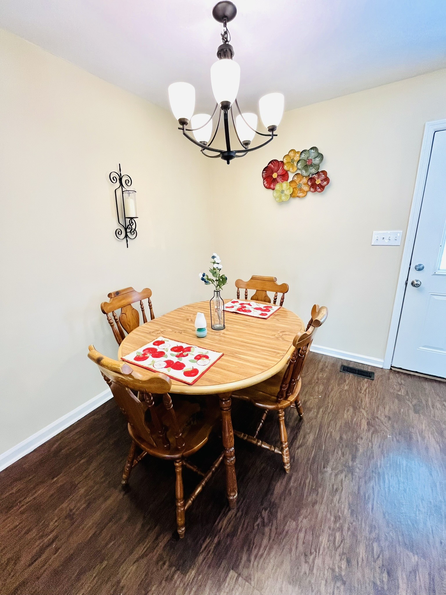 92 Chase Bend Road Estill Springs, TN 37330 - Photo 8 of 21 Gallery Image 8