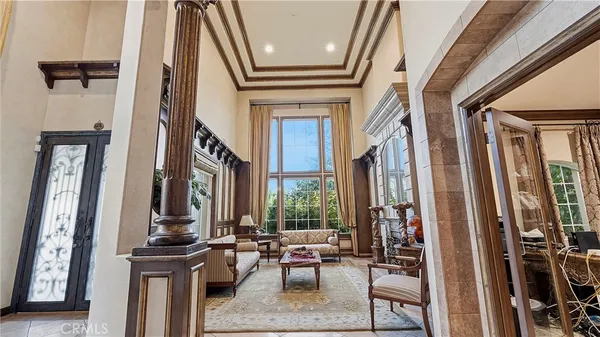 $3,195,000 | 3426 Wedgewood Lane, Burbank, CA 91504