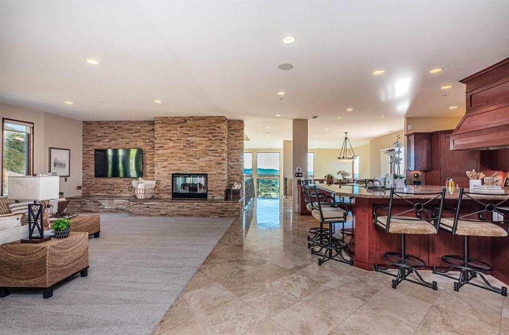 2362 Edgehill Road Vista, CA 92084 - Photo 22 of 62