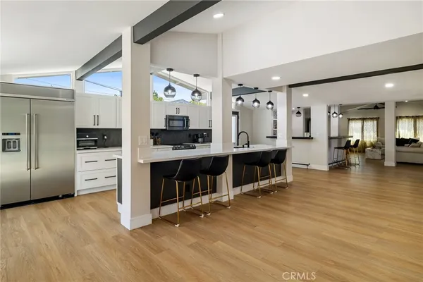 $999,999 | 19945 Gresham Street, Northridge, CA 91324