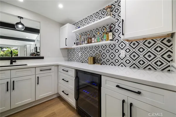 $999,999 | 19945 Gresham Street, Northridge, CA 91324