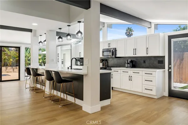 $999,999 | 19945 Gresham Street, Northridge, CA 91324
