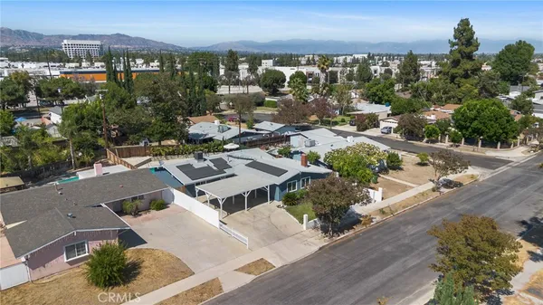 $999,999 | 19945 Gresham Street, Northridge, CA 91324