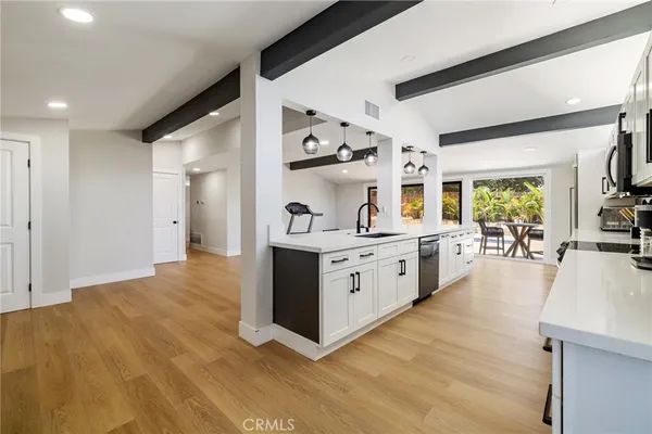$999,999 | 19945 Gresham Street, Northridge, CA 91324