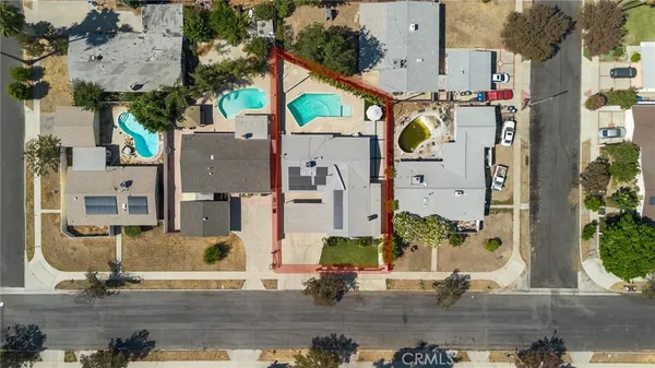 $999,999 | 19945 Gresham Street, Northridge, CA 91324