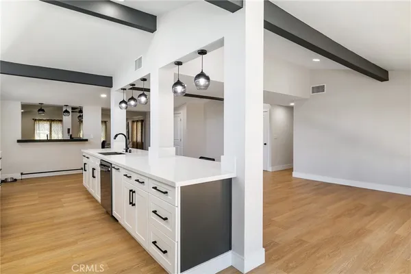 $999,999 | 19945 Gresham Street, Northridge, CA 91324