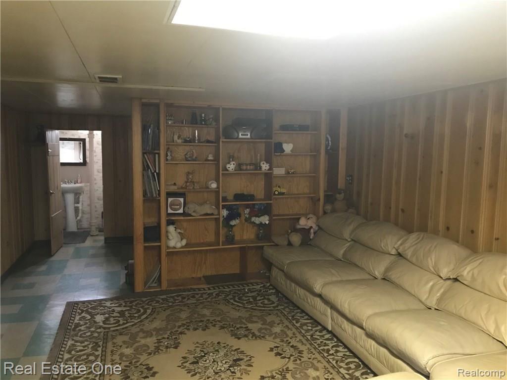 4801 East Thirteen Mile Road Warren, MI 48092 - Photo 2 of 19