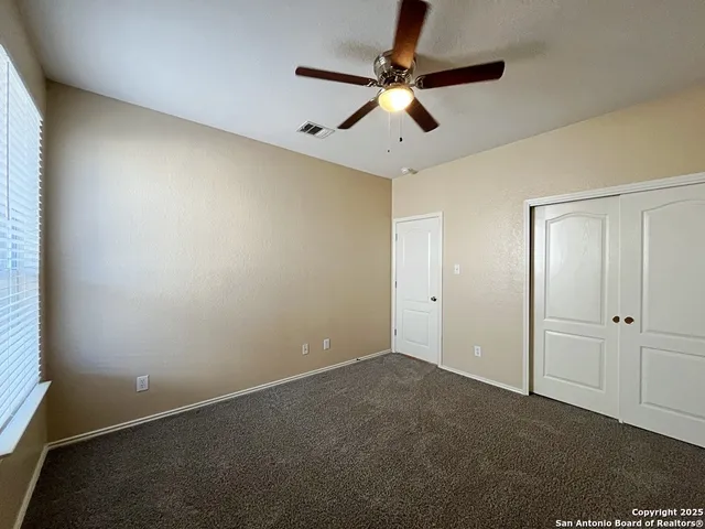 $2,050 | 24519 Alamosa Falls, San Antonio, TX 78255