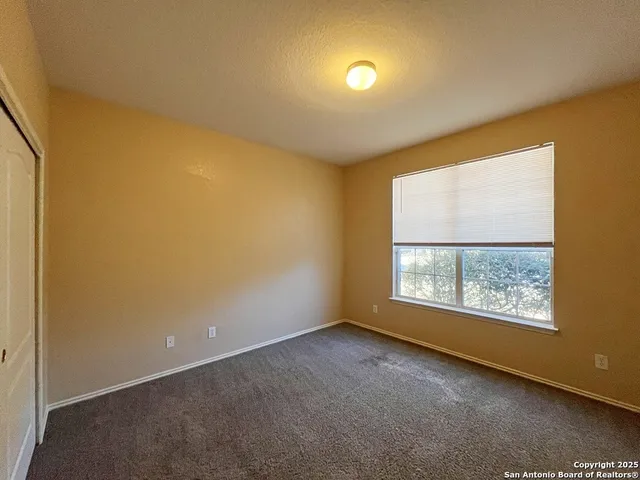 $2,050 | 24519 Alamosa Falls, San Antonio, TX 78255