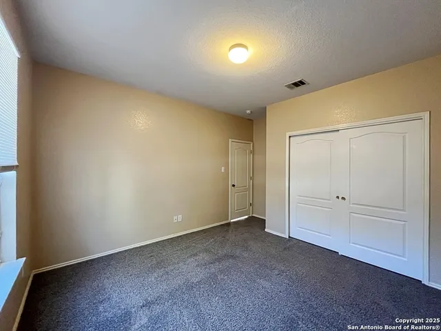 $2,050 | 24519 Alamosa Falls, San Antonio, TX 78255