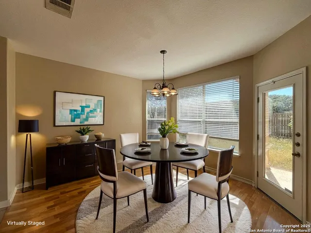 $2,050 | 24519 Alamosa Falls, San Antonio, TX 78255