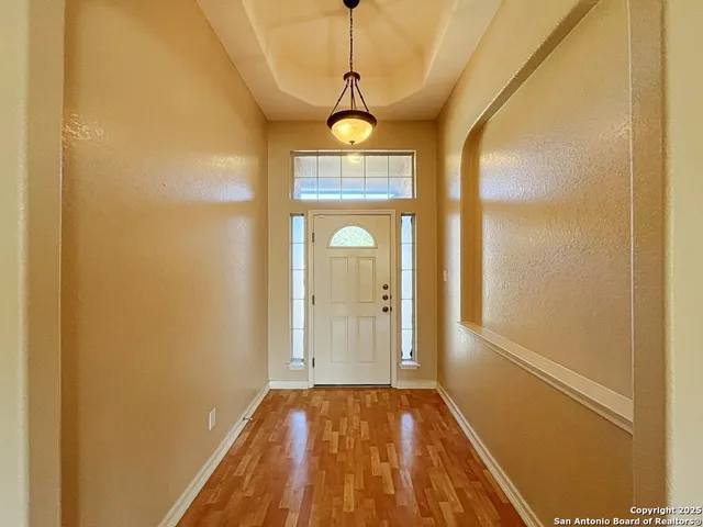 $2,050 | 24519 Alamosa Falls, San Antonio, TX 78255