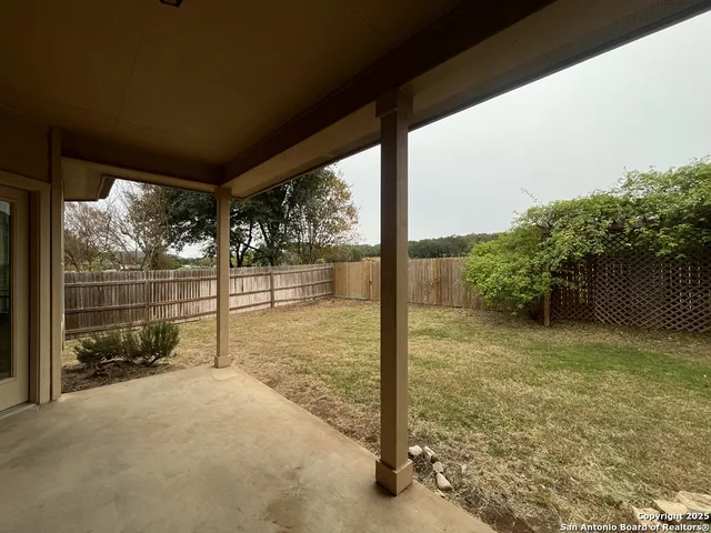$2,050 | 24519 Alamosa Falls, San Antonio, TX 78255