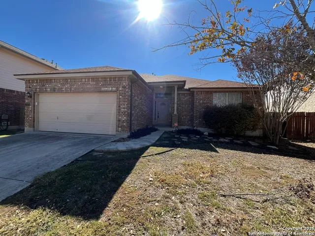 $2,050 | 24519 Alamosa Falls, San Antonio, TX 78255