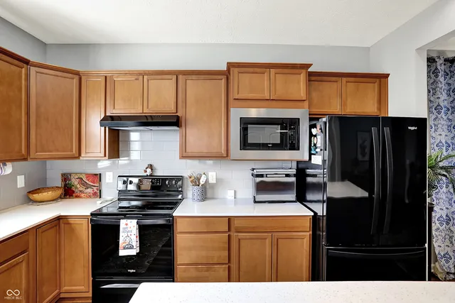 $362,900 | 4585 Mimosa Drive, Plainfield, IN 46168