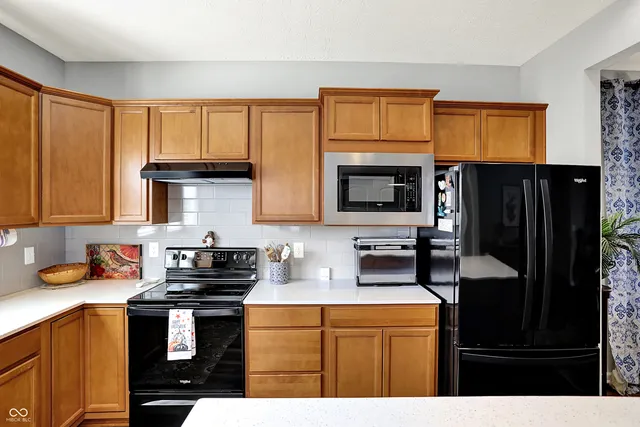 $362,900 | 4585 Mimosa Drive, Plainfield, IN 46168