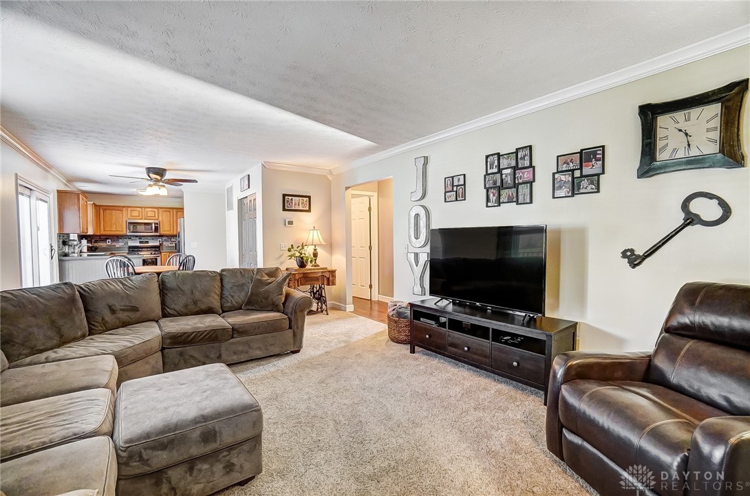 660 Springmill Drive Springboro, OH 45066 - Photo 10 of 76