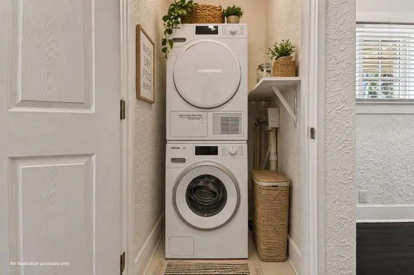 $2,450 | 208 South K Street, Lake Worth Beach, FL 33460