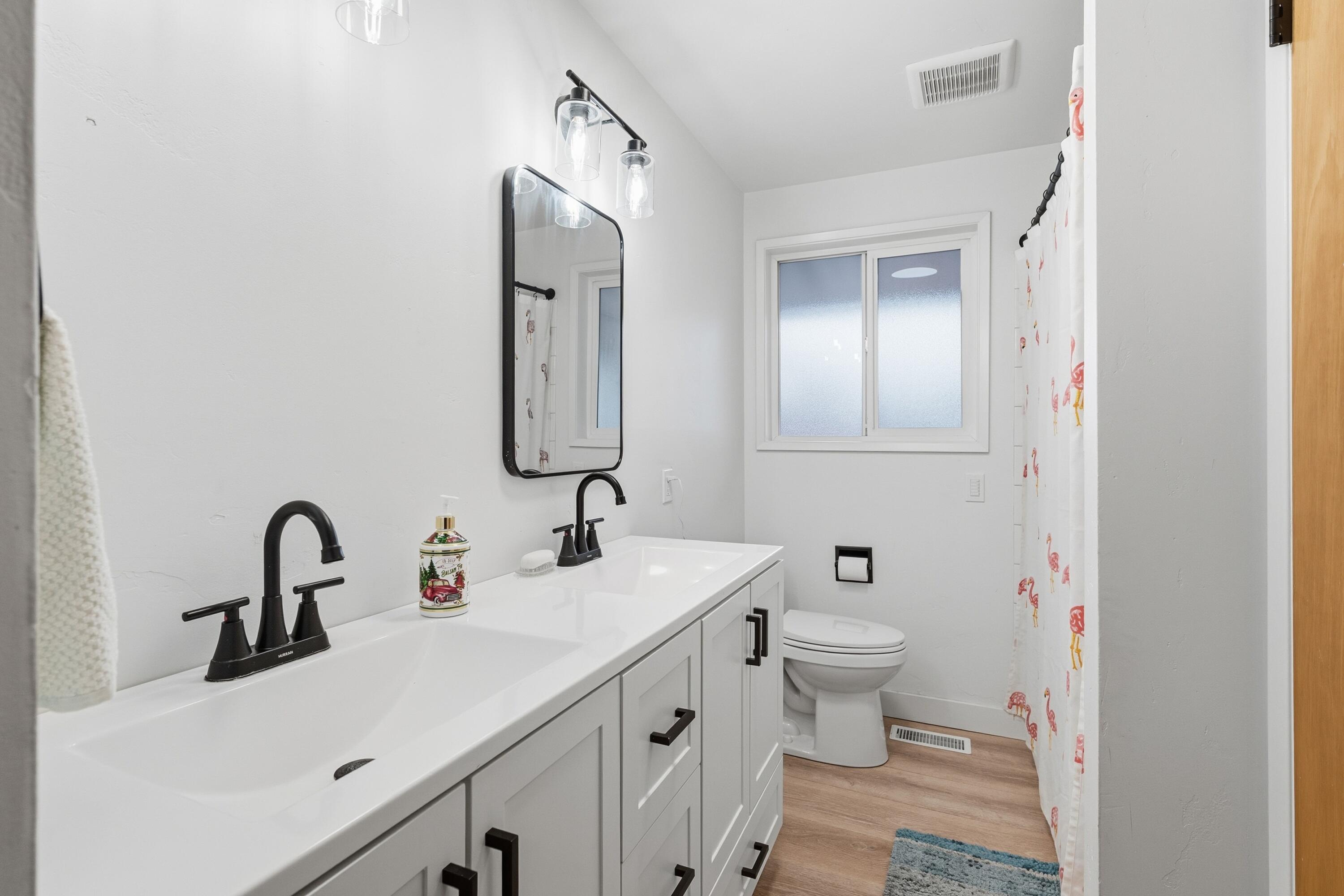 1915 Southwest 23rd Street Redmond, OR 97756 - Photo 16 of 22