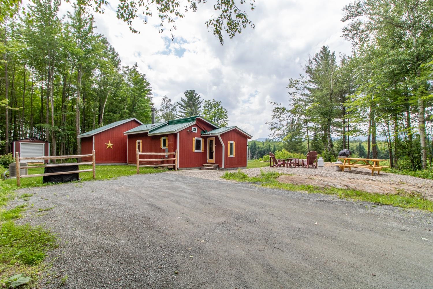 1005 Mayhew Road Jay, VT 05859 - Photo 19 of 39 Gallery Image 19