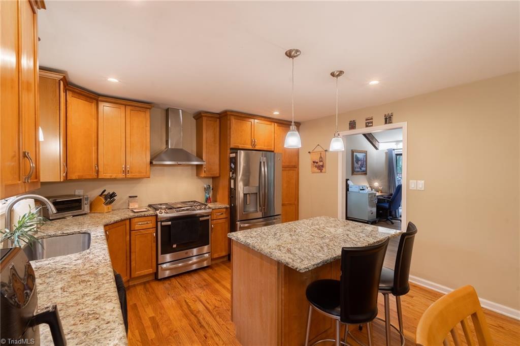 5200 Rambling Road Greensboro, NC 27409 - Photo 17 of 31 Gallery Image 17
