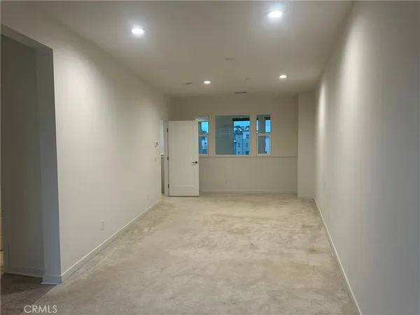 $4,250 | 10547 COUPLAND Way, San Diego, CA 92126