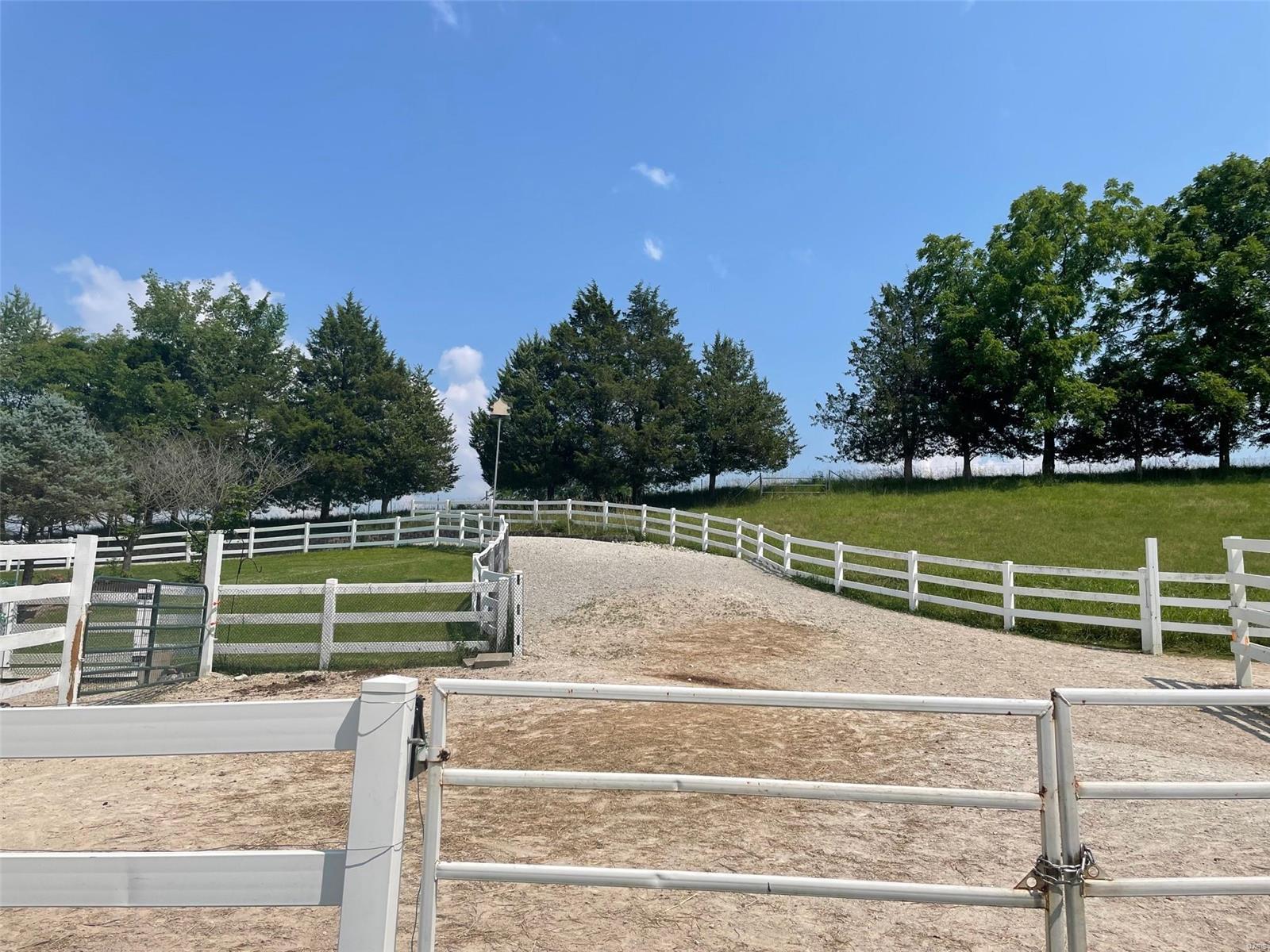 4990 Fox Bridge Road Wildwood, MO 63069 - Photo 38 of 53 Gallery Image 38
