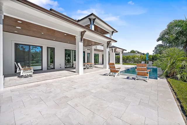 $3,750,000 | 325 Fairway North, Tequesta, FL 33469