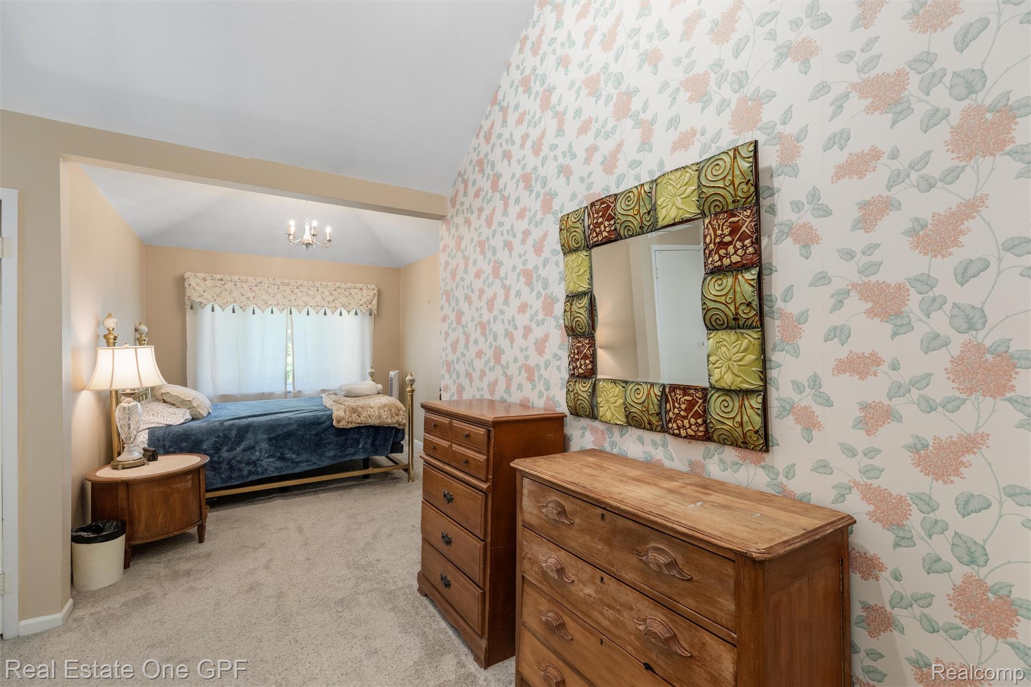 957 Fisher Road Grosse Pointe, MI 48230 - Photo 33 of 38 33-957 Fisher Rd 0032.jpg