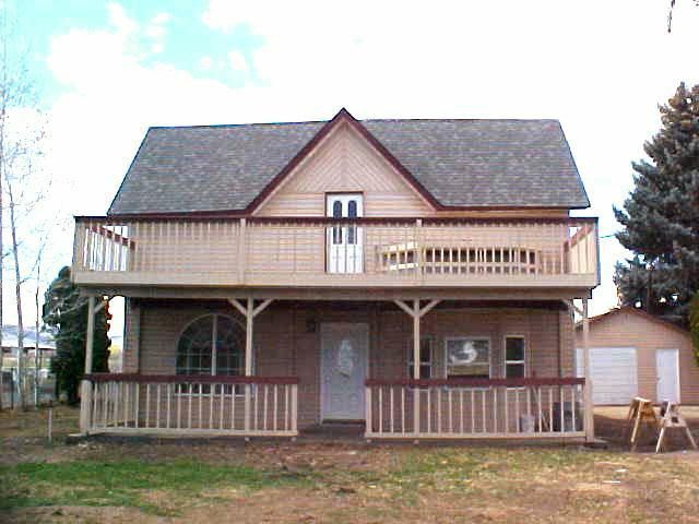 3112 South Wiley Road Yakima, WA 98903 - Photo 1 of 7 a front view of a house