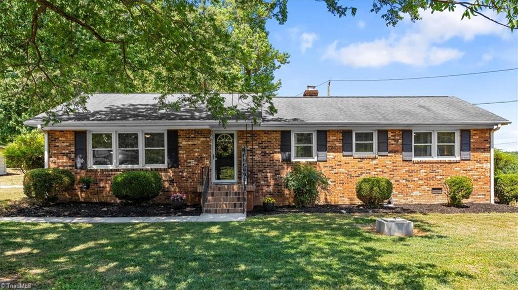 1805 Pleasant Ridge Road Greensboro, NC 27409 - Photo 2 of 39 Gallery Image 2