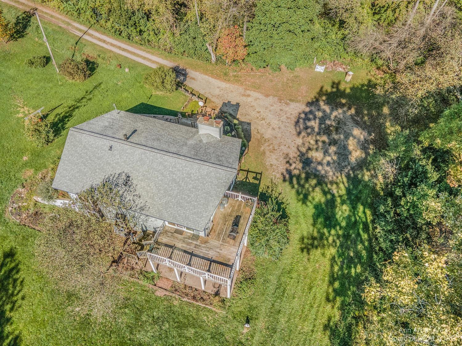 7343 Lingane Road Chelsea, MI 48118 - Photo 6 of 37 Photo 6