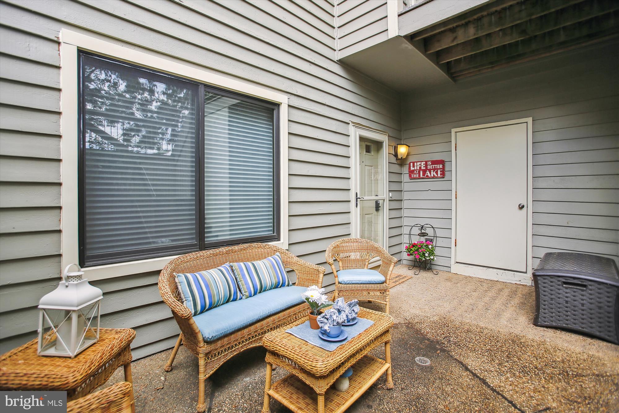 11208 Harbor Court, Unit 1208 Reston, VA 20191 - Photo 11 of 51 Patio