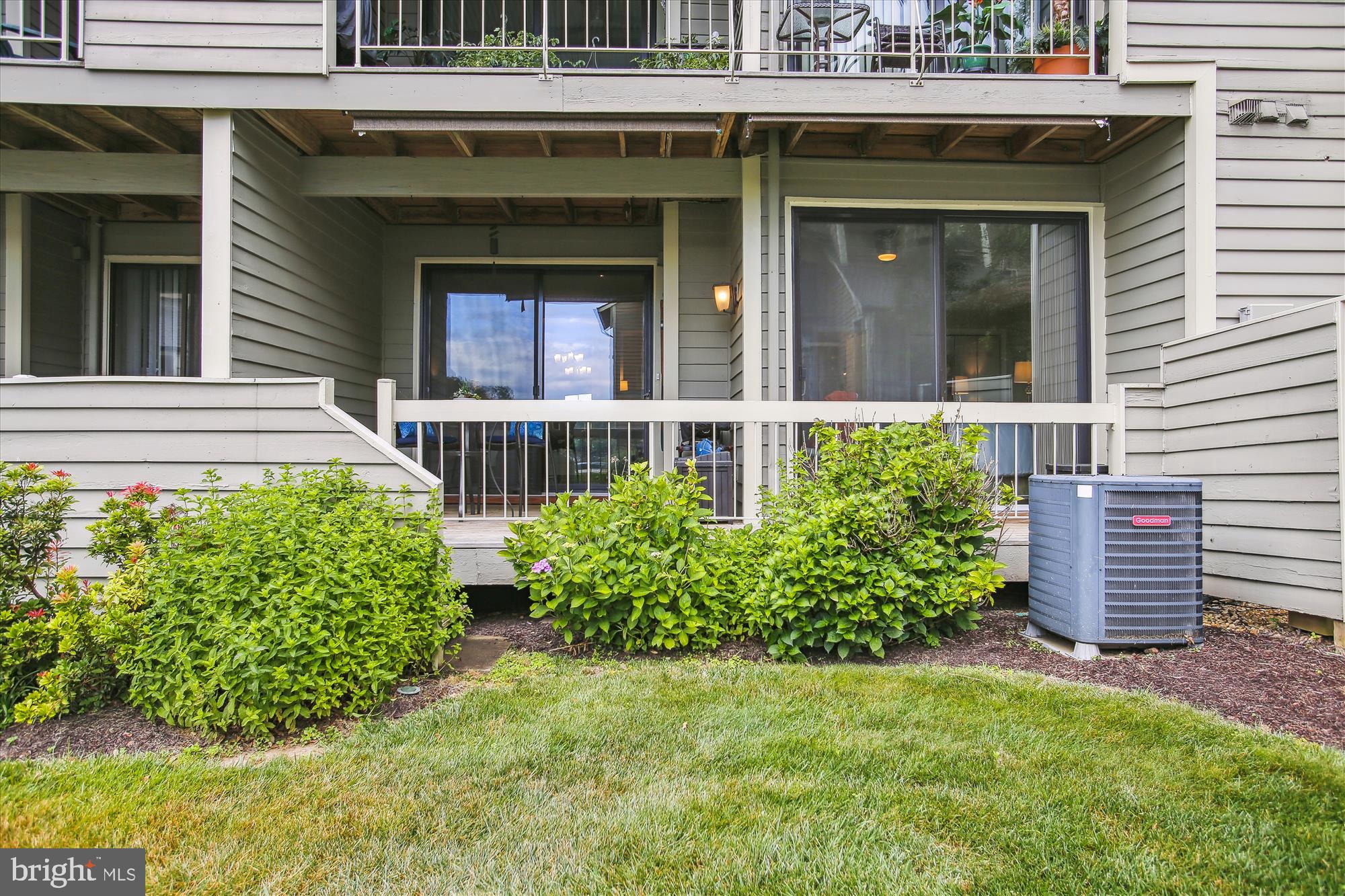 11208 Harbor Court, Unit 1208 Reston, VA 20191 - Photo 5 of 51 Back Elevation