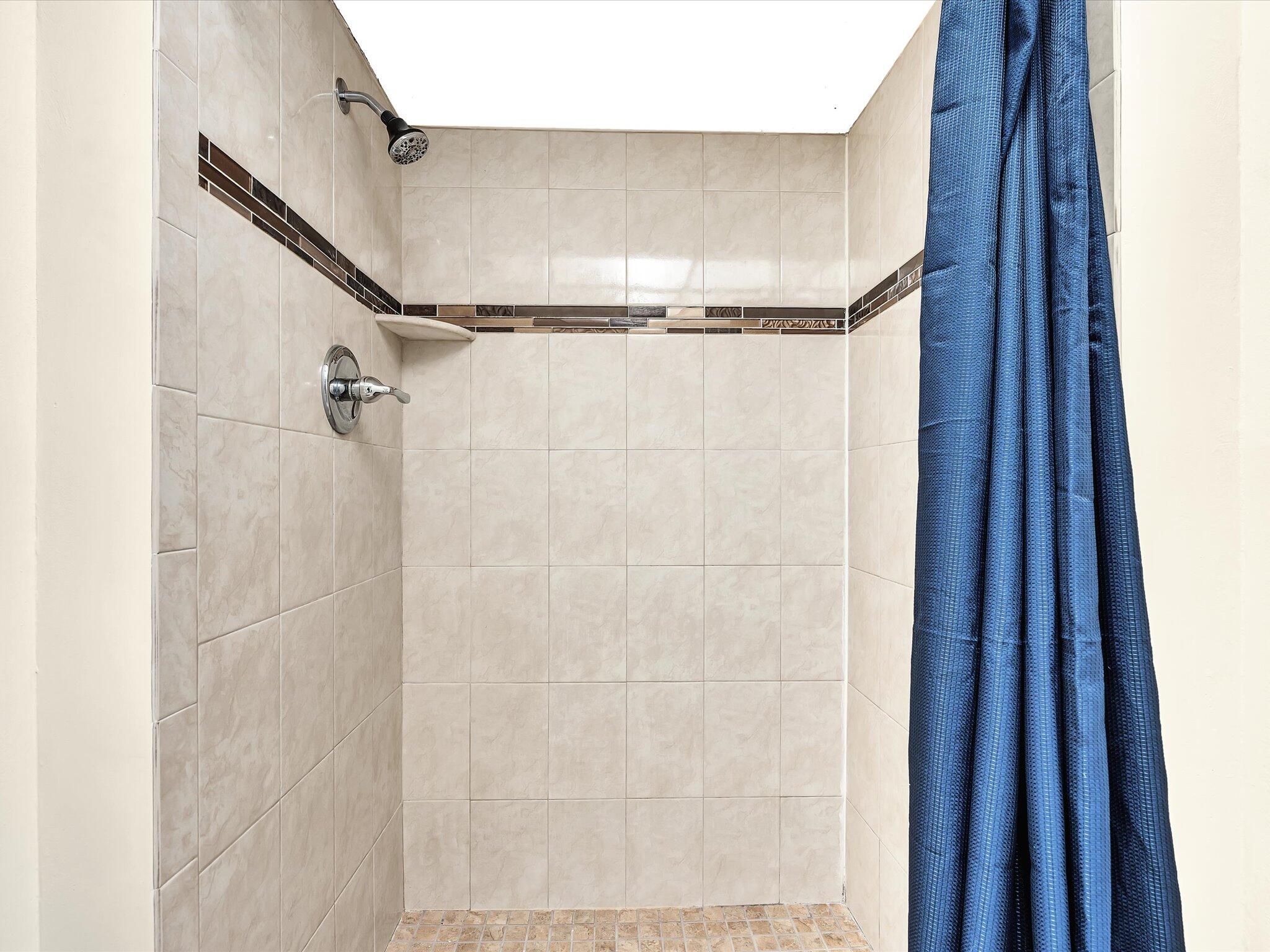 470 Northwest 20th Street Boca Raton, FL 33431 - Photo 20 of 50 Tile to Ceiling